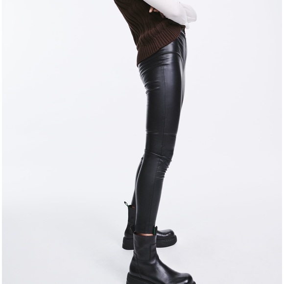 ZARA HIGH-WAISTED FAUX LEATHER LEGGINGS - Picture 5 of 6